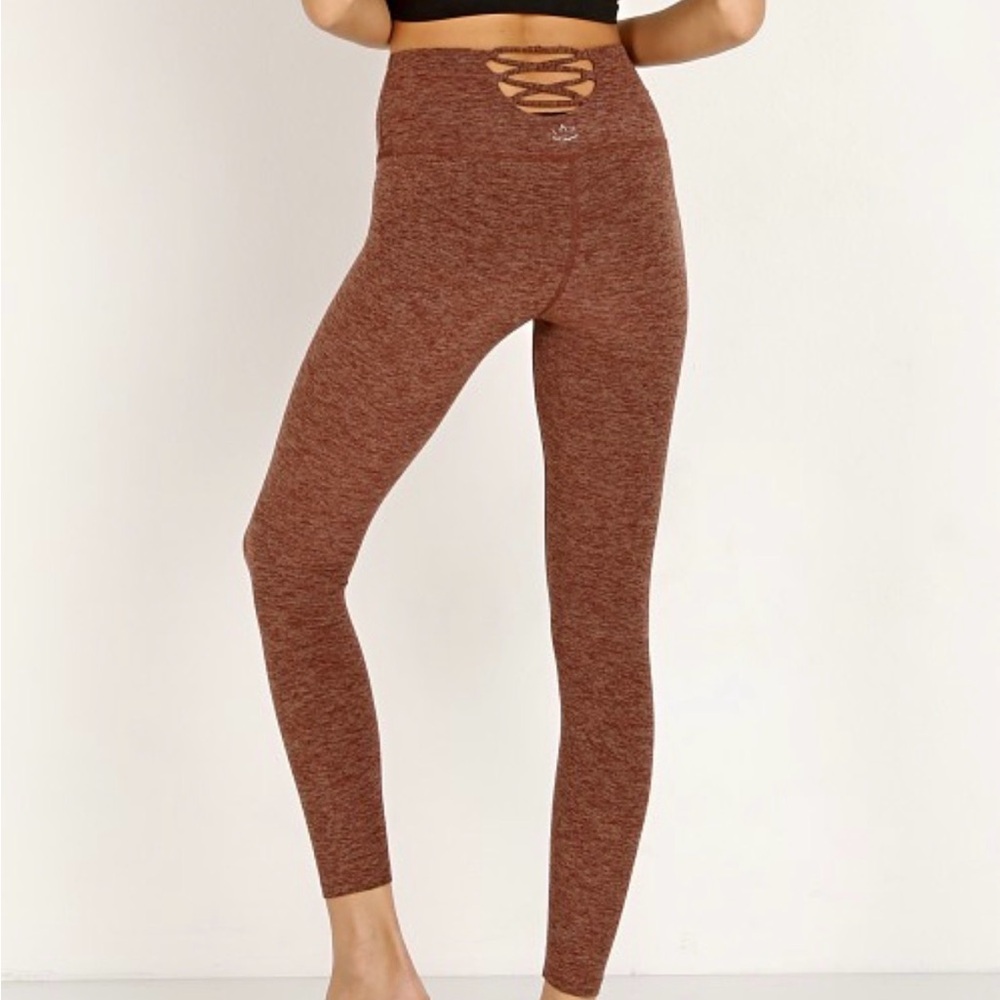 Beyond Yoga Across The Strap 7/8 Leggings Spacedye Sz M Heathered Rust